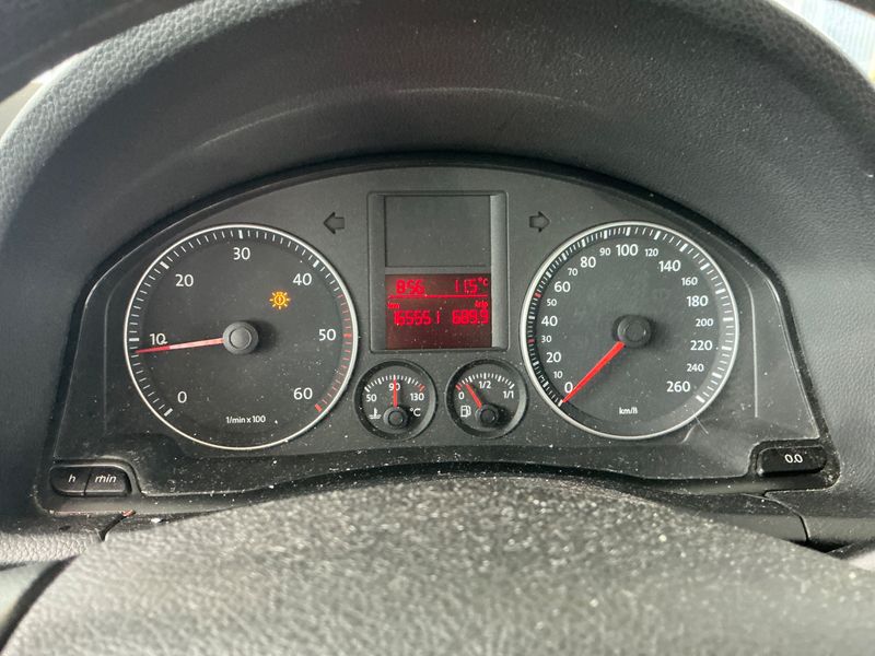 Volkswagen Golf V 1.9 TDI Trendline 4Motion — zdjęcie 4