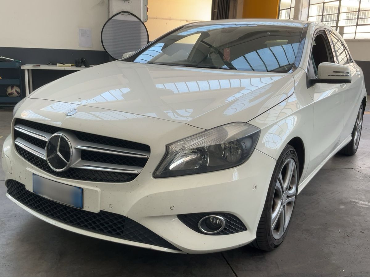 Mercedes-Benz A-Klasse 2013 — photo 1