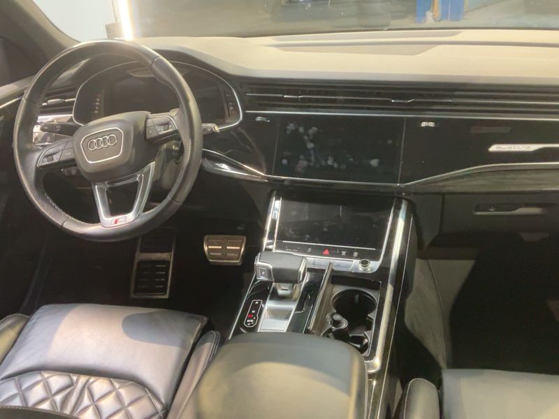 Audi Q8 50 TDI Mild-Hybrid quattro — zdjęcie 12