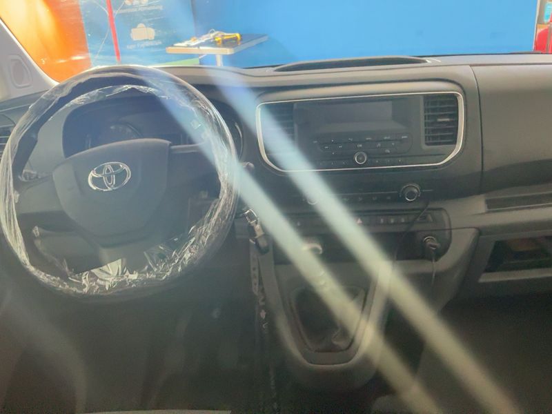 Toyota ProAce Verso 2.0 D-4D L1 Family — zdjęcie 12