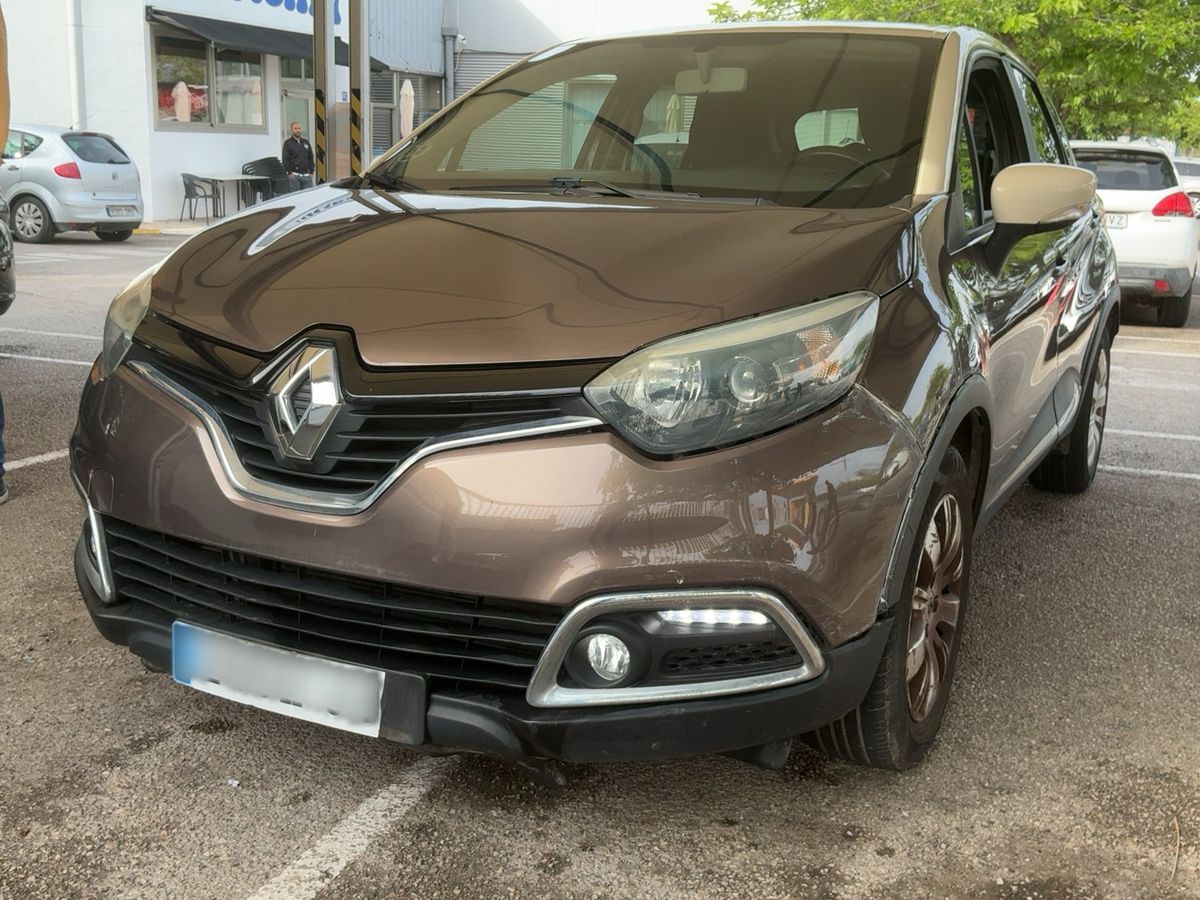 Renault Captur 2015 — photo 1