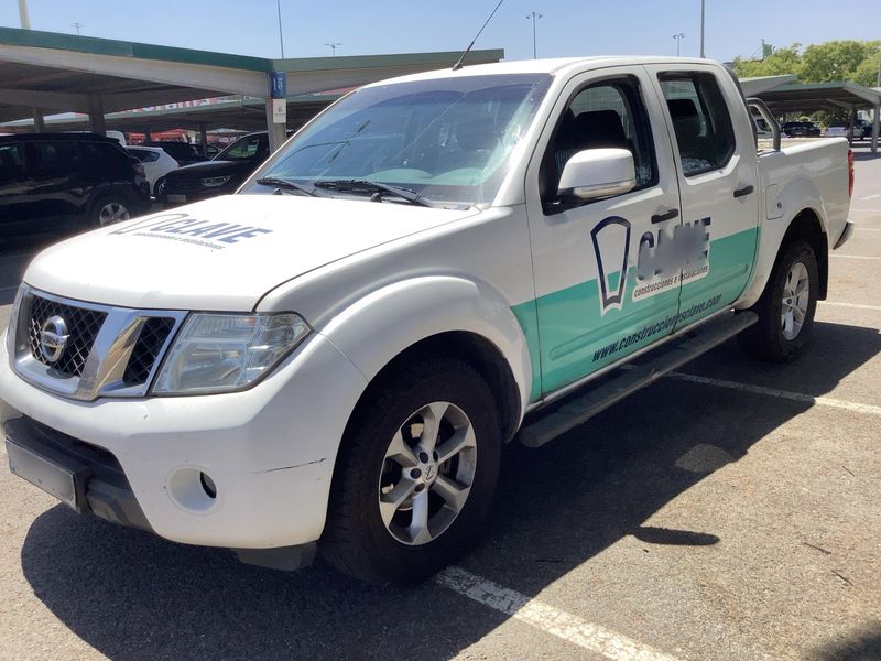 Nissan Navara Pick-up 2.5 dCi Double Cab LE 4x4