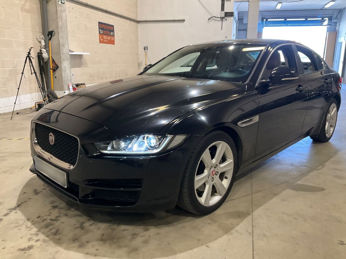 Jaguar XE 2017