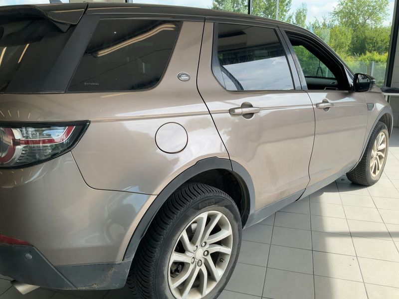 Land Rover Discovery Sport 2.2 Td4 SE AWD — zdjęcie 6