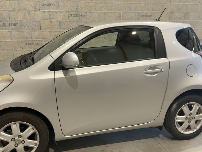 Toyota iQ 1.0 VVT-i IQ2 — zdjęcie 4