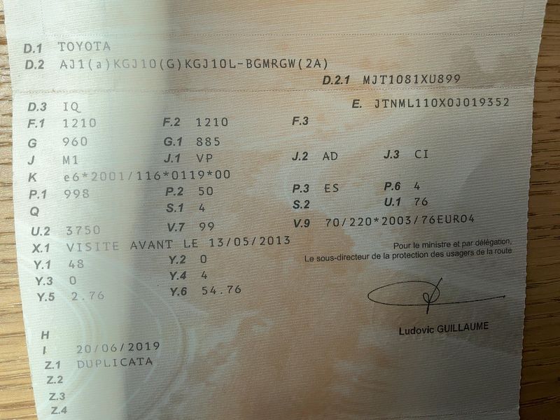 Toyota iQ 1.0 VVT-i IQ2 — zdjęcie 15