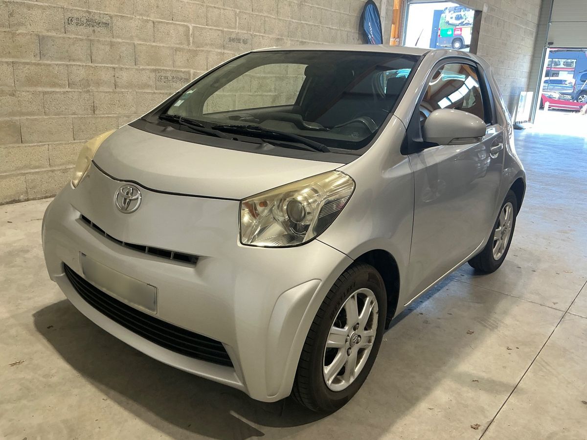 Toyota iQ 2009