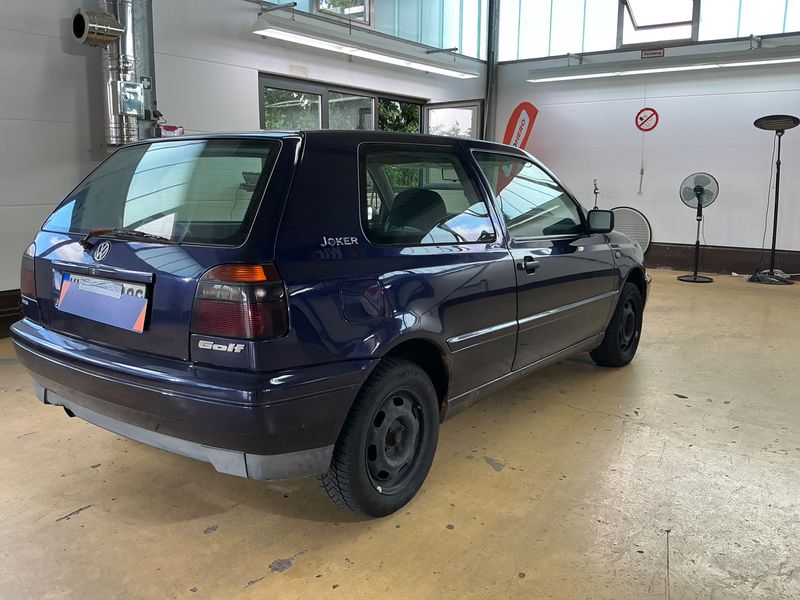 Volkswagen Golf III 1.8 Joker — zdjęcie 2
