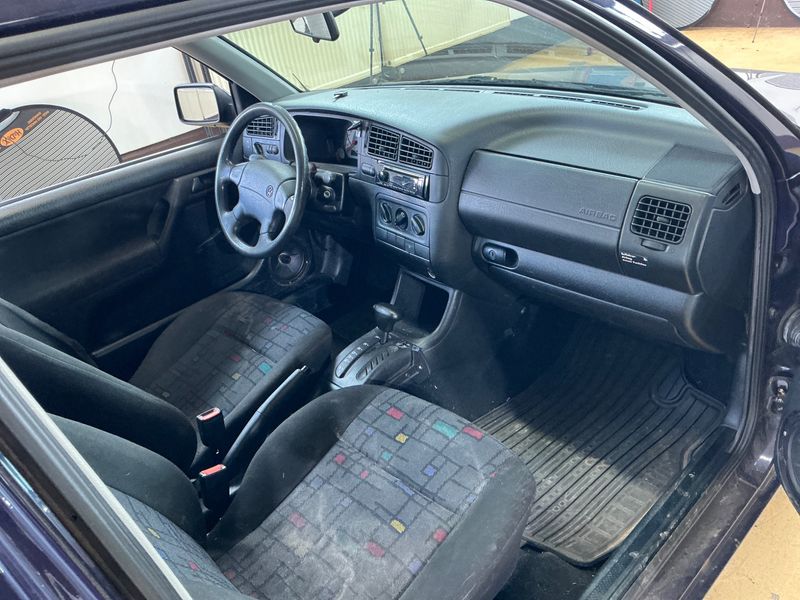 Volkswagen Golf III 1.8 Joker — zdjęcie 3