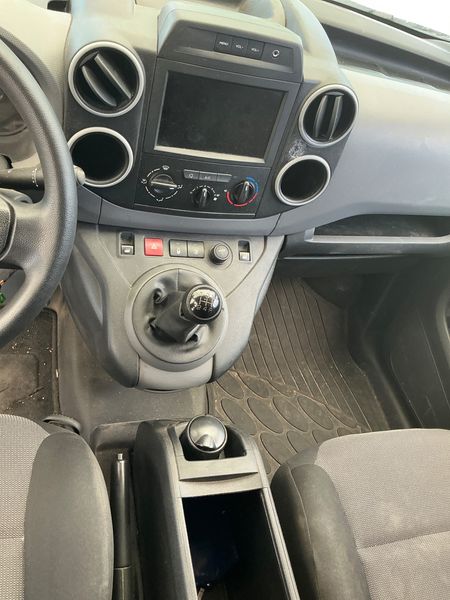 Peugeot Partner 1.6 Blue-HDi L1 Komfort Plus 2017 – снимка 30