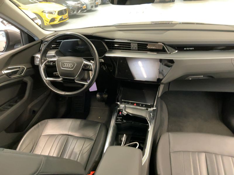 Audi e-tron 50 quattro advanced — zdjęcie 12