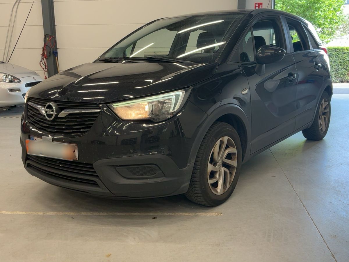 Opel Crossland 2018 — photo 1