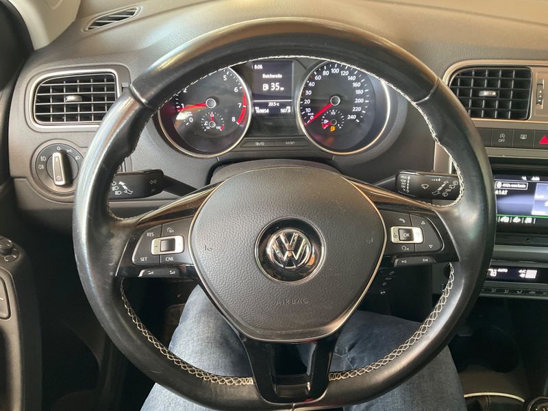 Volkswagen Polo 1.0 Lounge BlueMotion Tech 2016 – снимка 31