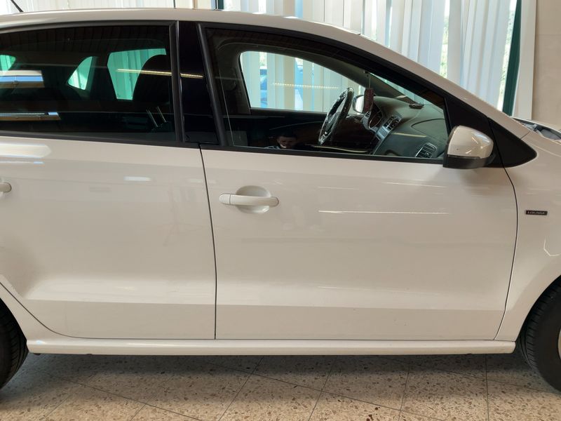 Volkswagen Polo 1.0 Lounge BlueMotion Tech 2016 – снимка 10