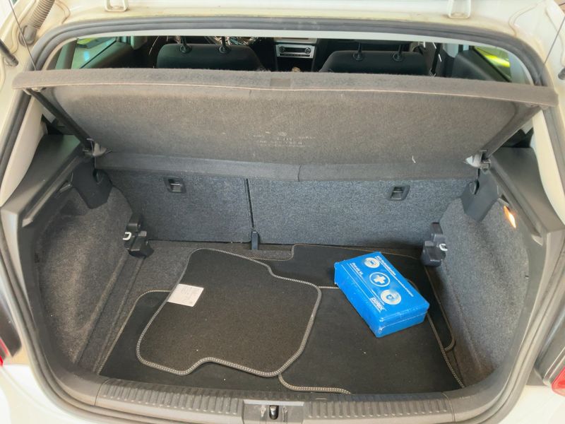 Volkswagen Polo 1.0 Lounge BlueMotion Tech 2016 – снимка 16