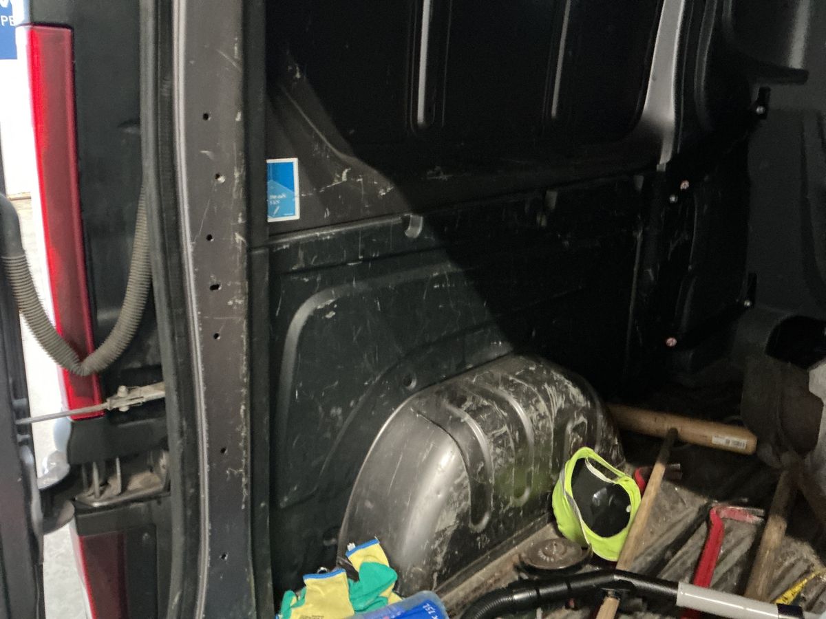 Renault Trafic 2020 — photo 28