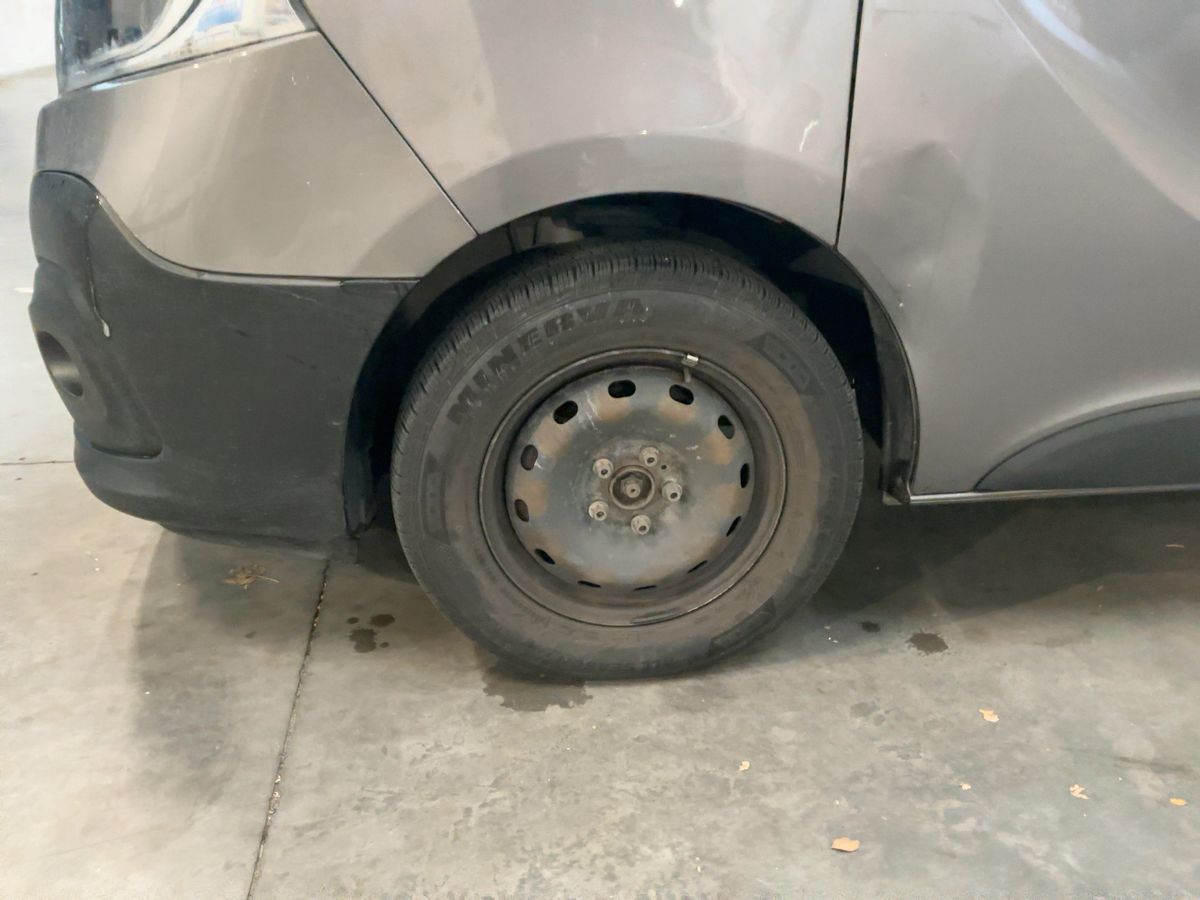Renault Trafic 2020 — photo 4