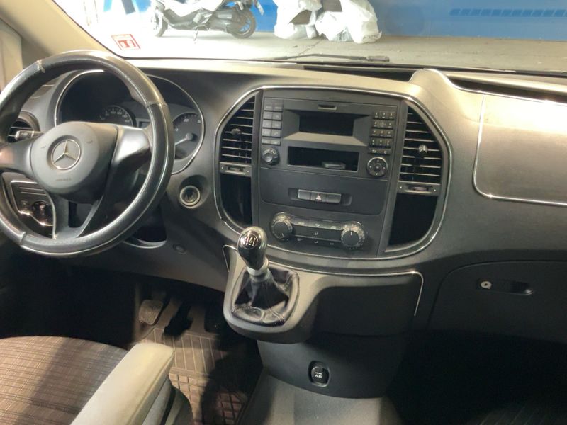 Mercedes-Benz Vito Tourer 111 CDI lang — zdjęcie 12