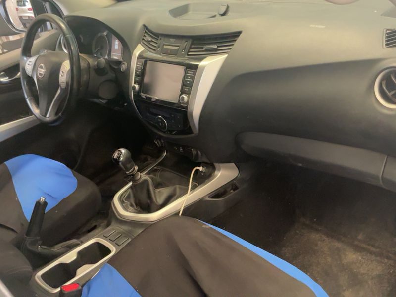 Nissan Navara NP-300 2.3 dCi Optima King Cab 4x4 — zdjęcie 12