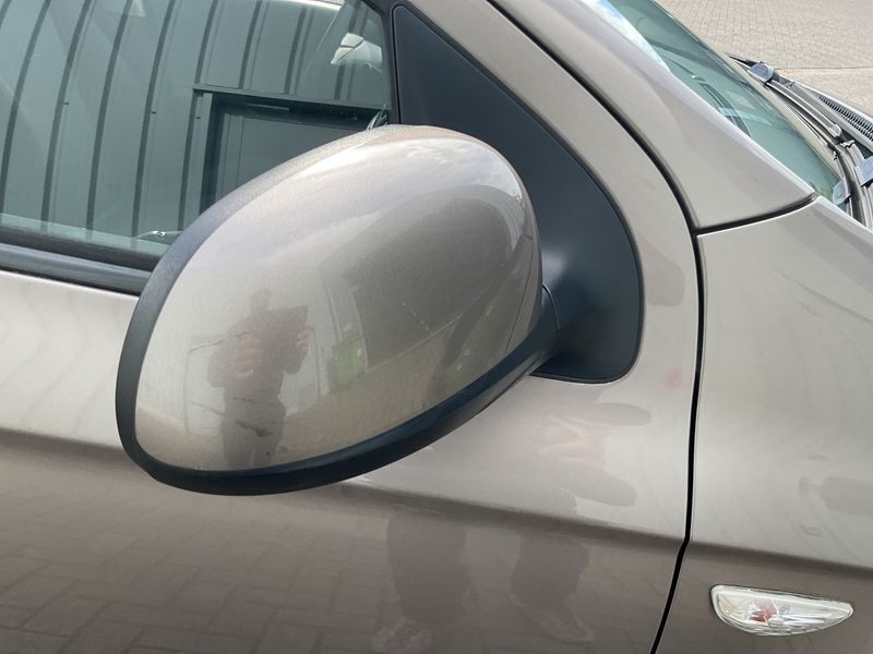Hyundai i20 1.2 Classic 2013 – снимка 24