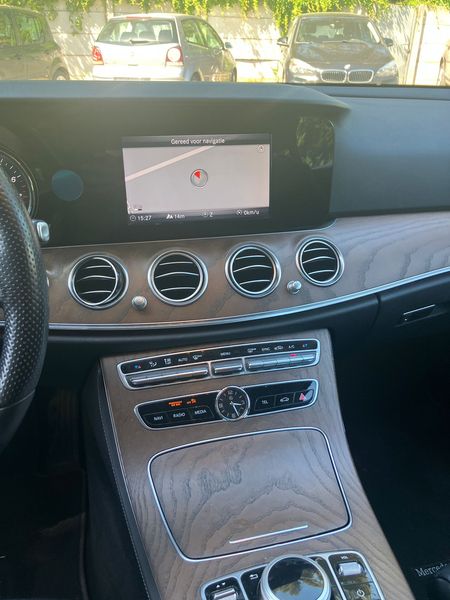 Mercedes-Benz E-Klasse E 200 T 4Matic Exclusive — zdjęcie 13