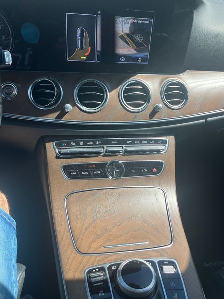 Mercedes-Benz E-Klasse E 200 T 4Matic Exclusive — zdjęcie 25