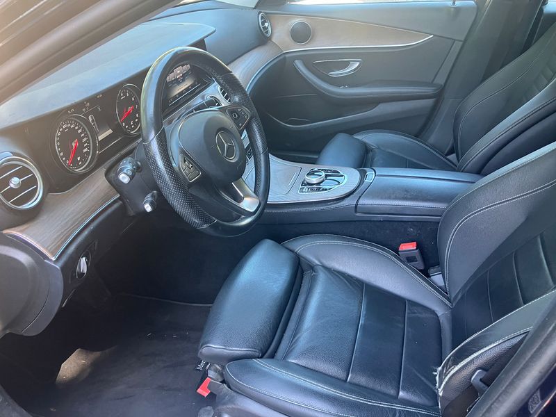 Mercedes-Benz E-Klasse E 200 T 4Matic Exclusive — zdjęcie 24