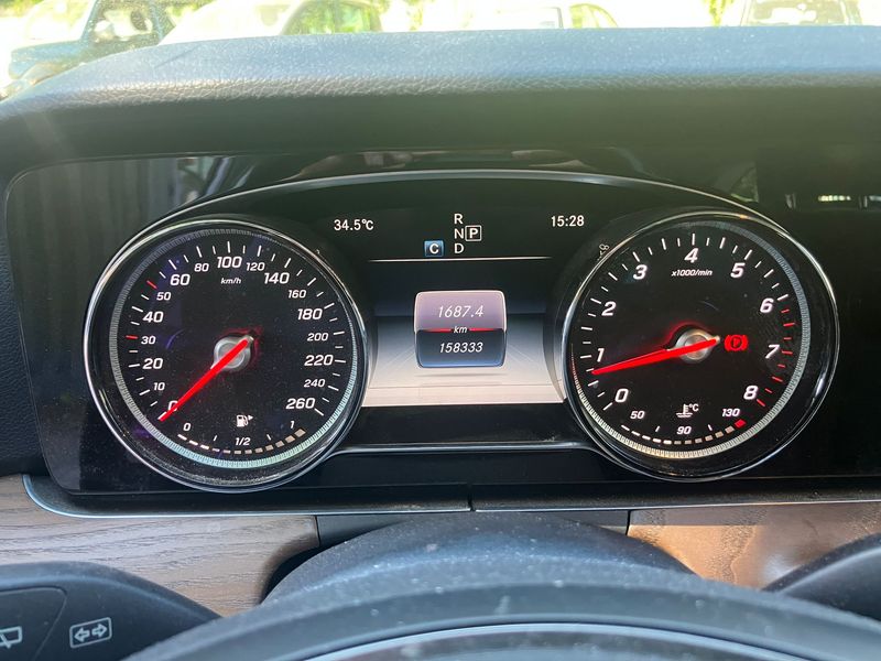 Mercedes-Benz E-Klasse E 200 T 4Matic Exclusive — zdjęcie 12