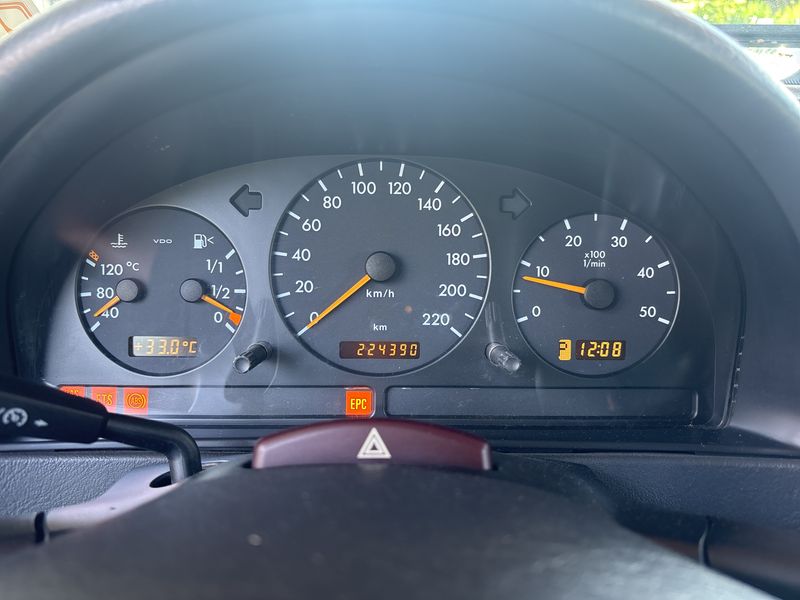 Mercedes-Benz M-Klasse ML 270 CDI — zdjęcie 12