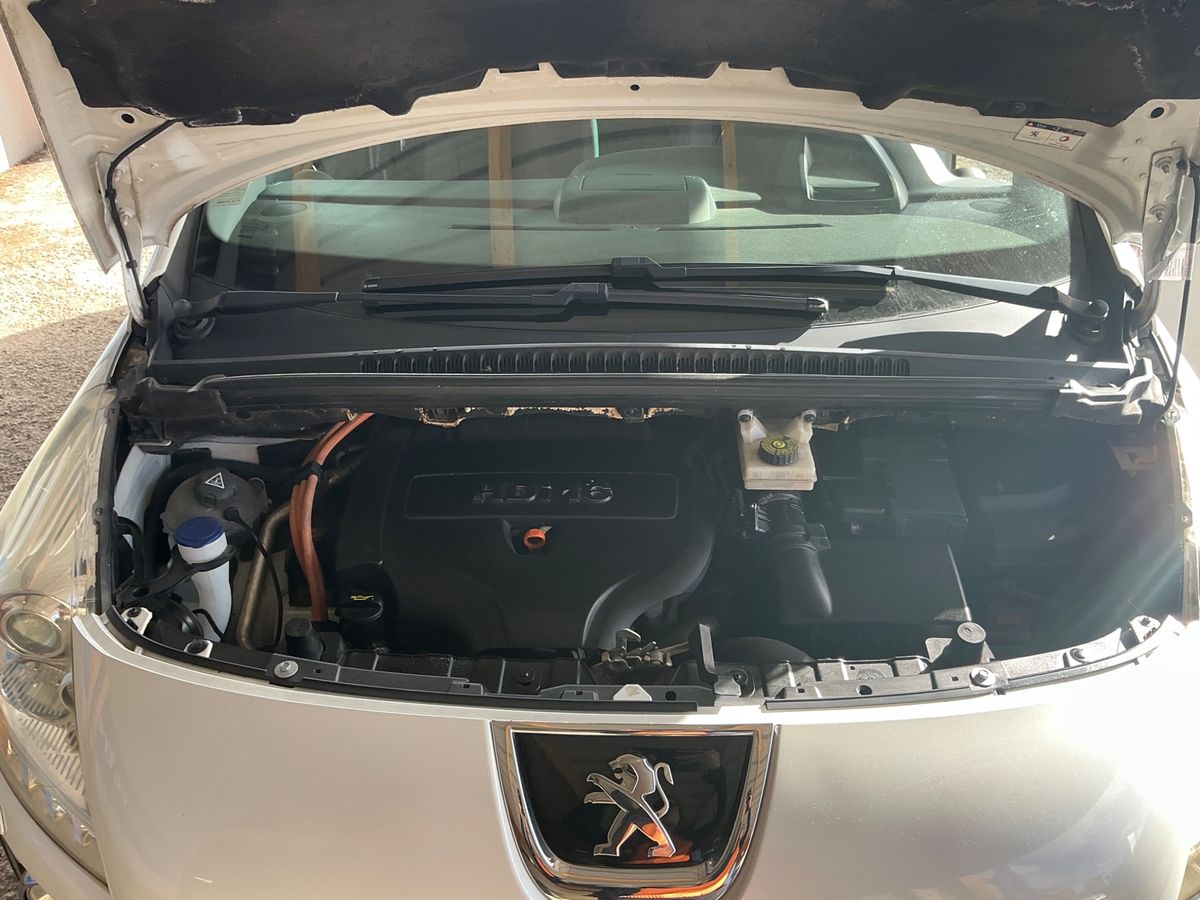 Peugeot 3008 2012 — photo 33