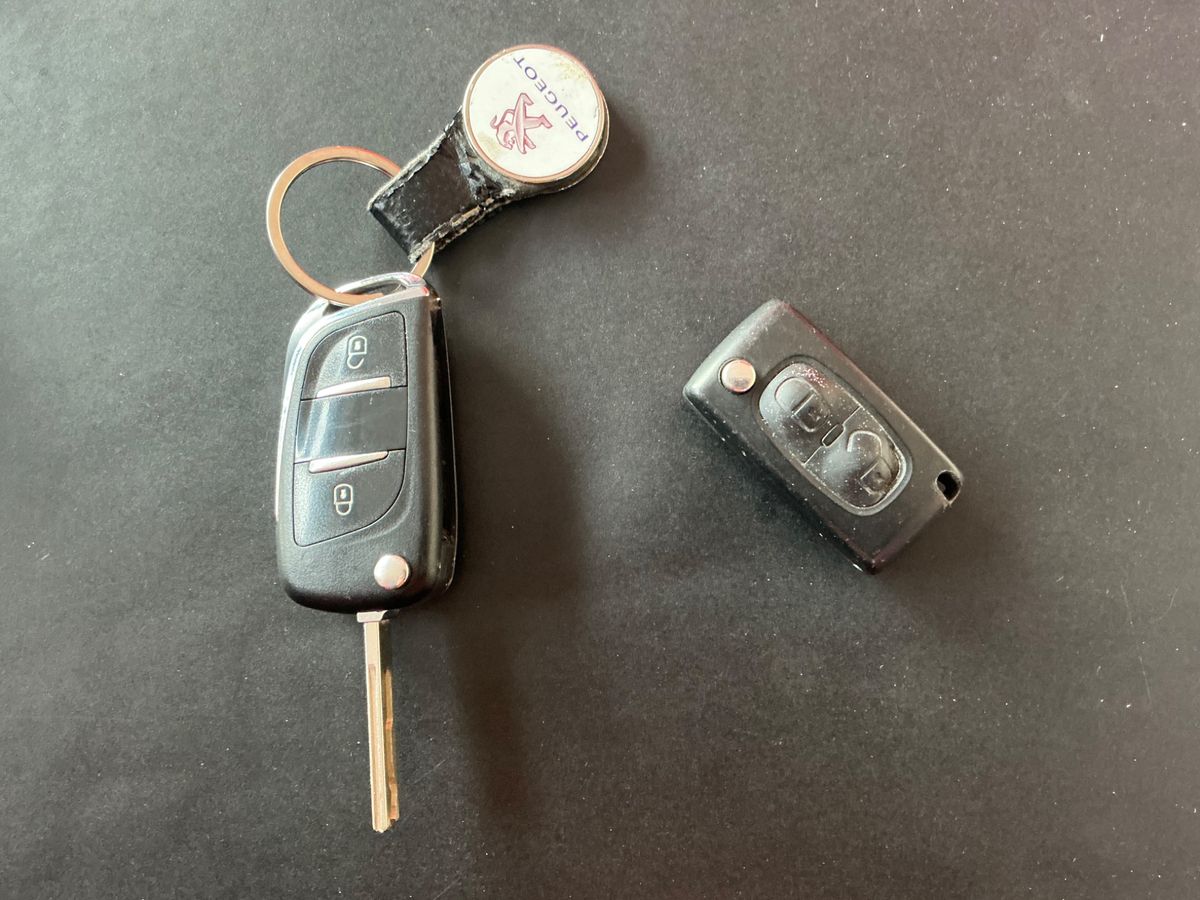 Peugeot 3008 2012 — photo 36