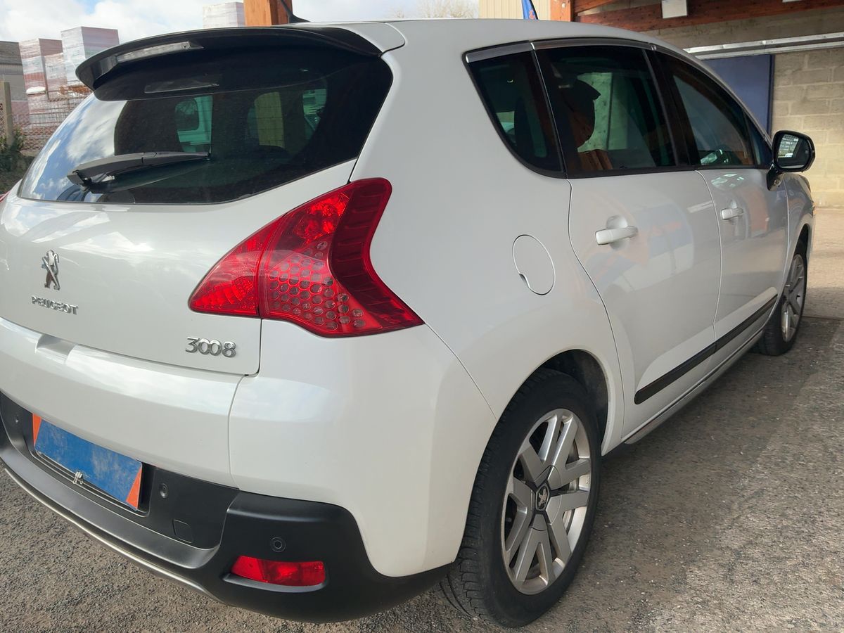 Peugeot 3008 2012 — photo 9