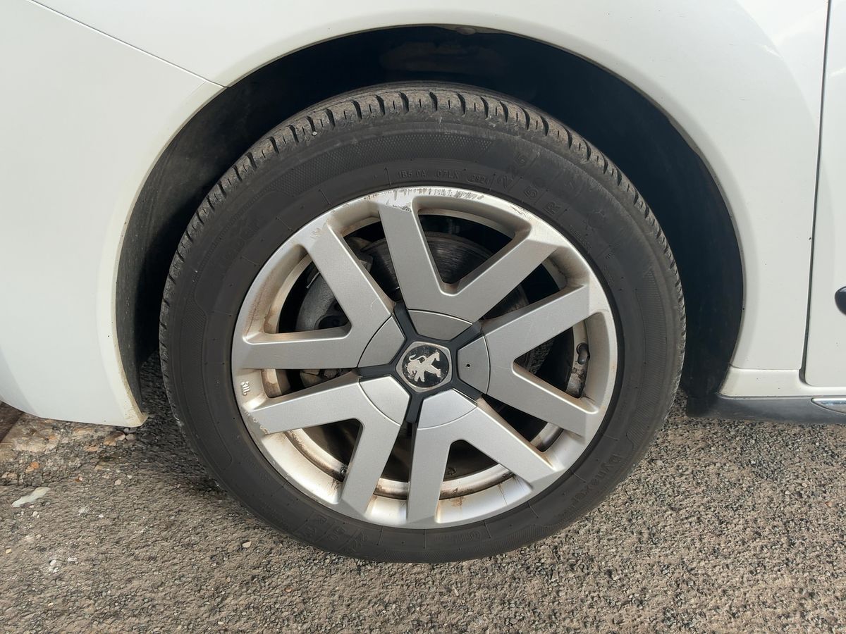 Peugeot 3008 2012 — photo 4