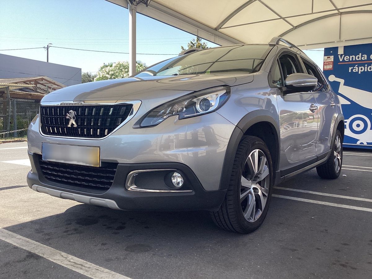 Peugeot 2008 2017 — photo 1