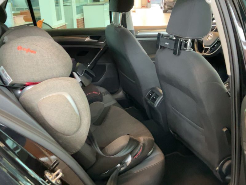 Volkswagen Golf VII 2.0 TDI Allstar BlueMotion Tech 2017 – снимка 19