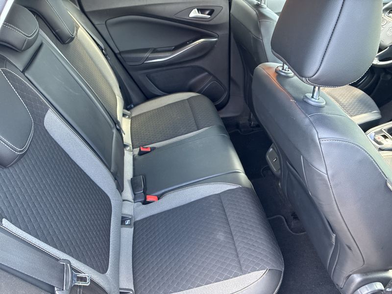 Opel Grandland X 1.2 Turbo Elite — zdjęcie 14