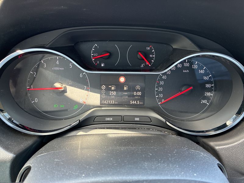 Opel Grandland X 1.2 Turbo Elite — zdjęcie 12