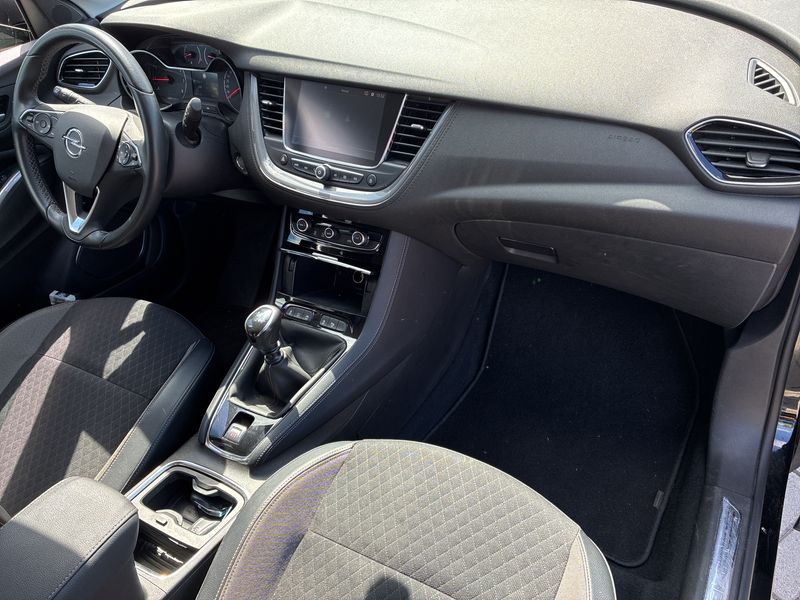Opel Grandland X 1.2 Turbo Elite — zdjęcie 11