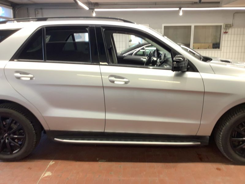 Mercedes-Benz GLE-Klasse GLE 350 d 4Matic AMG Line — zdjęcie 7