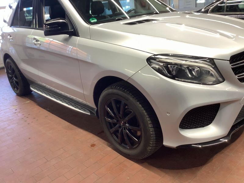 Mercedes-Benz GLE-Klasse GLE 350 d 4Matic AMG Line — zdjęcie 8