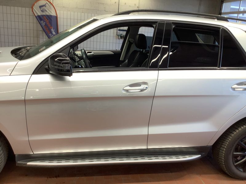 Mercedes-Benz GLE-Klasse GLE 350 d 4Matic AMG Line — zdjęcie 4