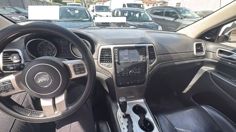 Jeep Grand Cherokee 3.0 CRD Overland — zdjęcie 11