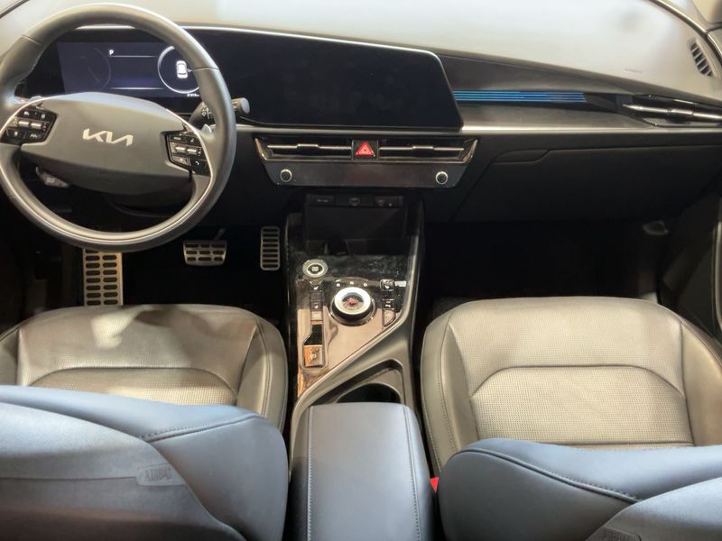 Kia Niro 1.6 Hybrid Premium — zdjęcie 12