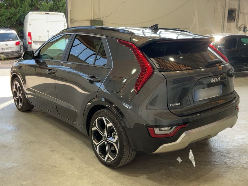 Kia Niro 1.6 Hybrid Premium — zdjęcie 3