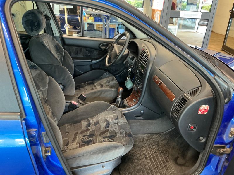 Citroen Xsara 1.6 Exclusive — zdjęcie 3
