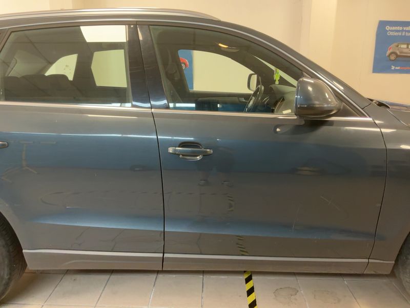 Audi Q5 2.0 TDI quattro 2009 – снимка 10