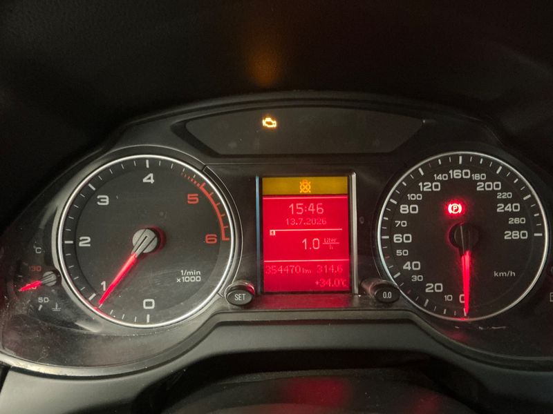 Audi Q5 2.0 TDI quattro 2009 – снимка 26
