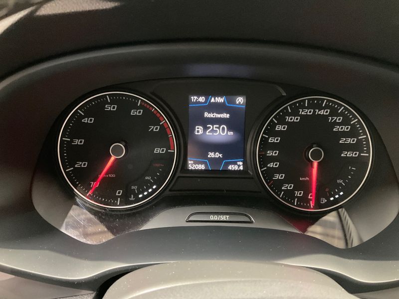 Seat Leon 1.5 TSI ACT Xcellence — zdjęcie 13