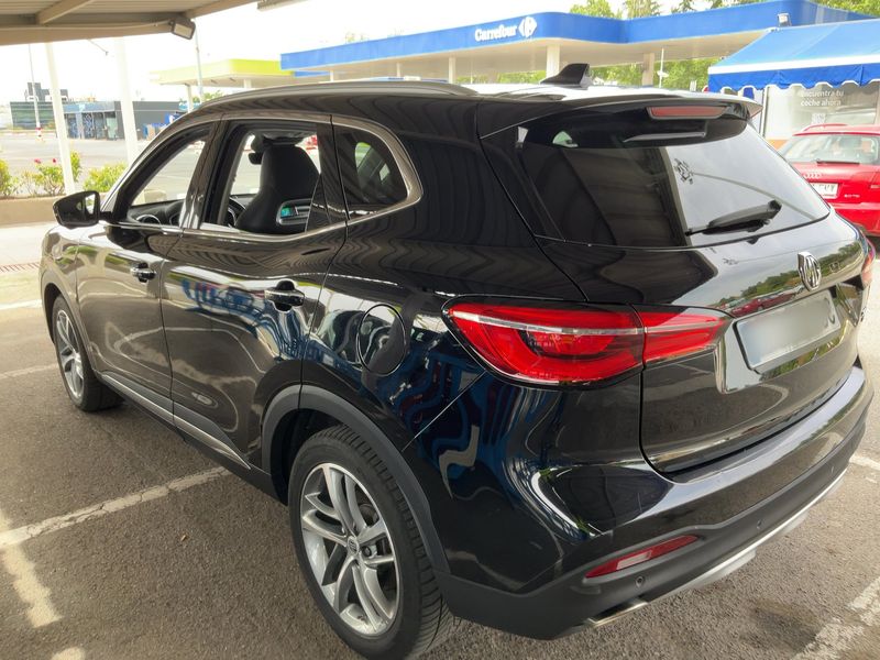 MG EHS 1.5 T-GDI Plug-in Hybrid Luxury — zdjęcie 3