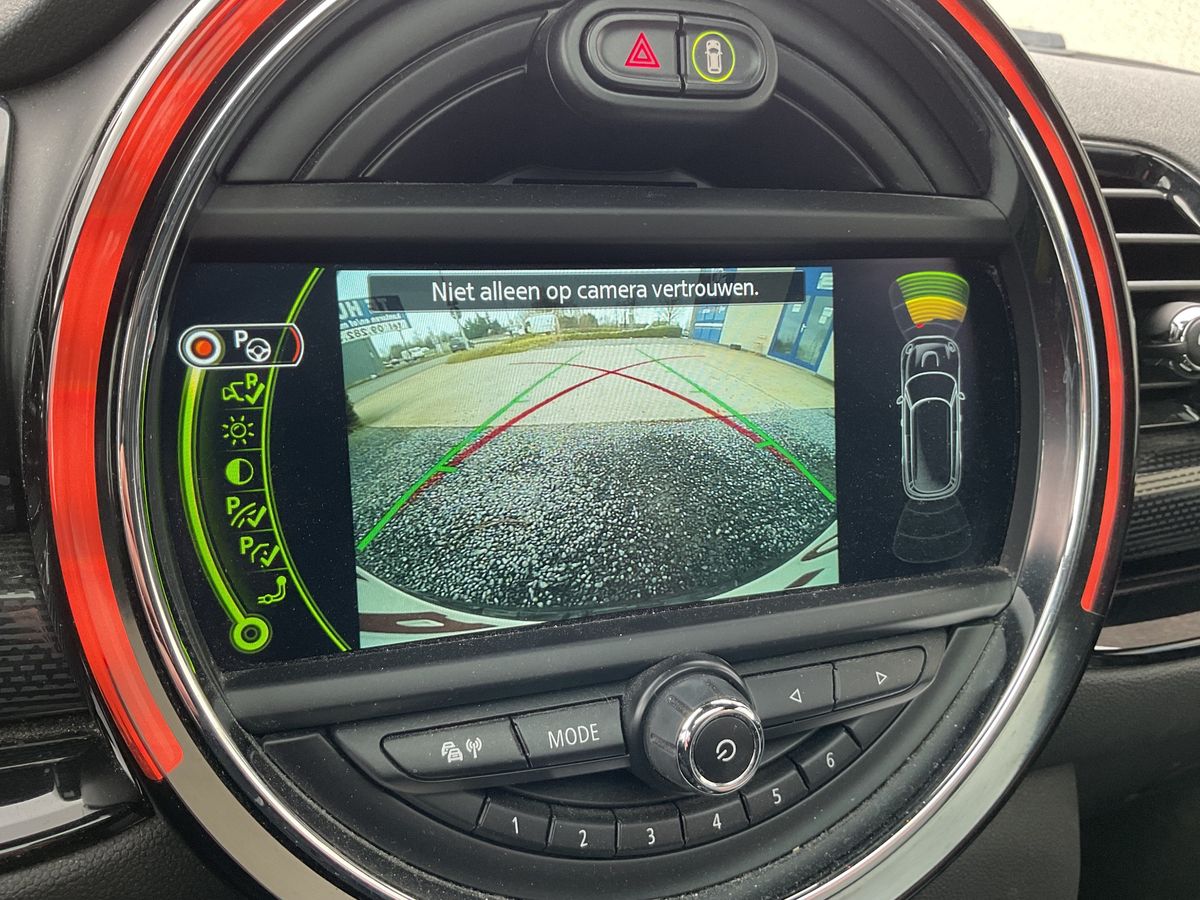 MINI Clubman 2015 — photo 26